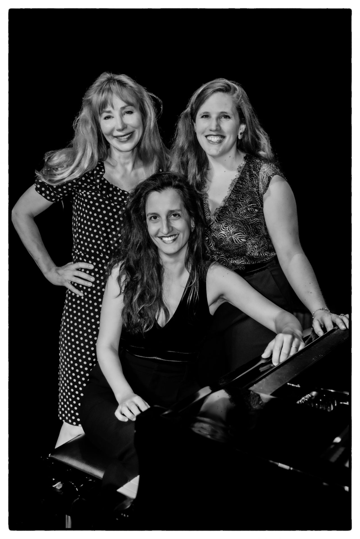 JULIE DEPARDIEU ET LE DUO MANA